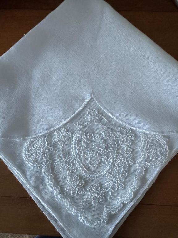 Guardanapo Branco Rendado 45x45 modelo 2 NP23