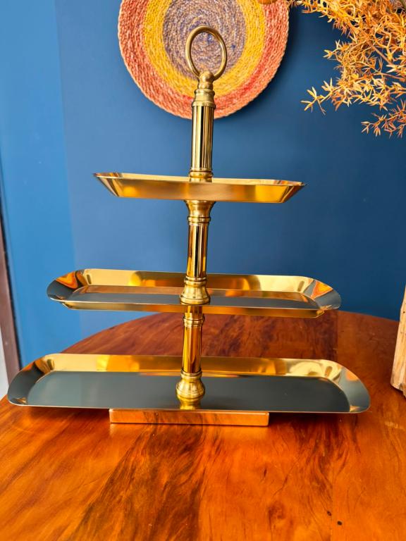 Porta doce Triplo Retangular Dourado 46x10x40