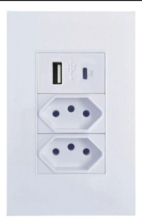 TOMADA DUPLA SAIDA USB C *