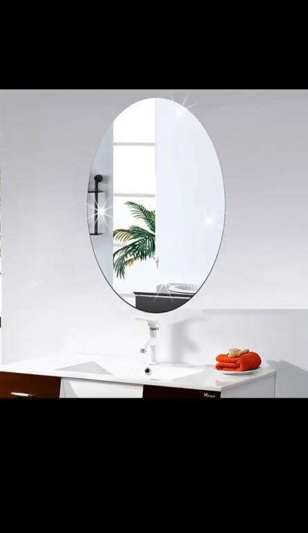 ESPELHO ADESIVO OVAL 35X50 HOME  CDA7704*