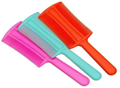 PENTE PLASTICO COM CABO PARA PIOLHO