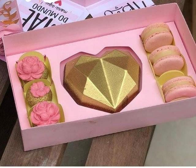 CX BOMBOM CORACAO E DOCES DIA DAS MAES