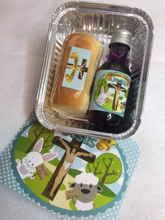 MARMITINHA + GARRAFINHA PERSONALIZADA CEIA DE PASCOA+ ADESIVO