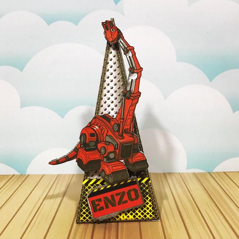 CX PIRAMIDE EM CAMADAS DINOTRUX