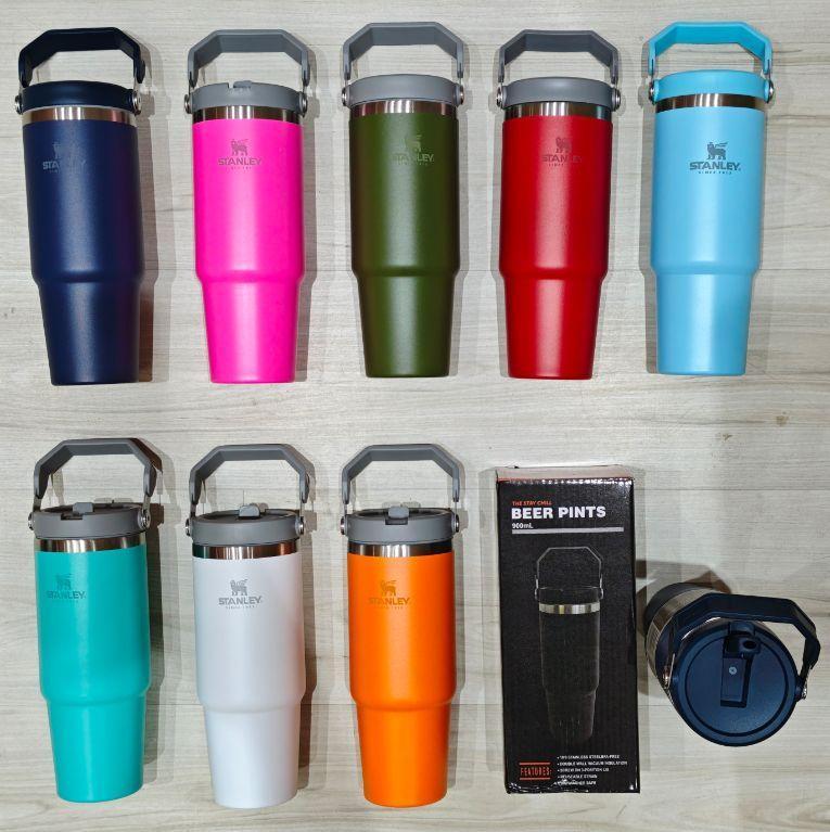 GARRAFA TÉRMICA COM ALÇA STANLEY 900ML