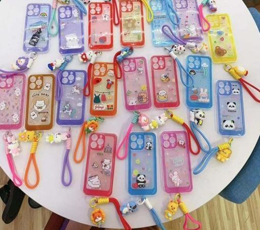 Capa com Desenhos Animados-alça salva celular com bichinhos