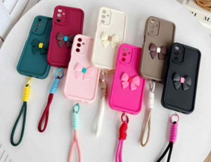 Capa Gravatinha Silicone com cordão salva celular