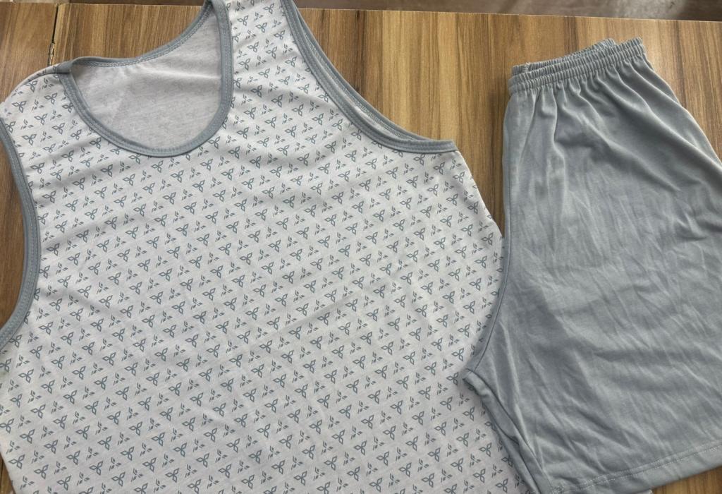 818 PIJAMA MASCULINO CAMISETA ESTAMPADO - CINZA