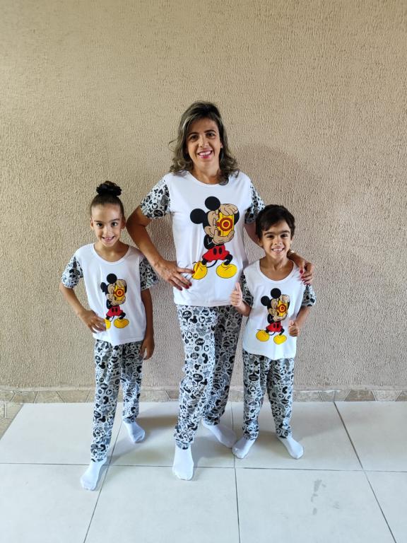 140 PIJAMA MEIA MANGA COM CALÇA ESTAMPADA - MICKEY