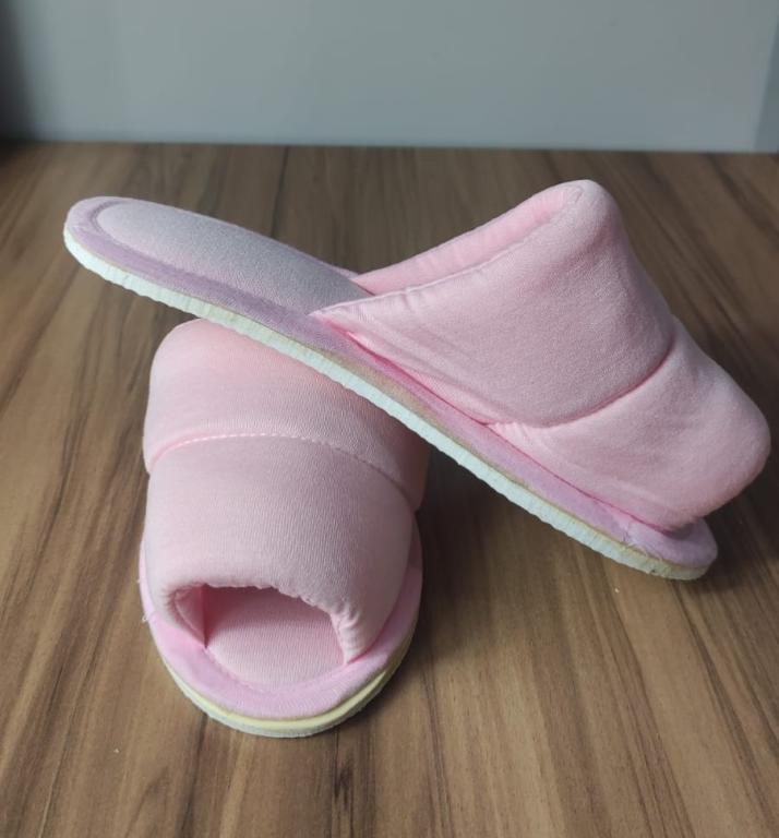 PANTUFA TAMANHO 23/24 - ESTAMPA 008