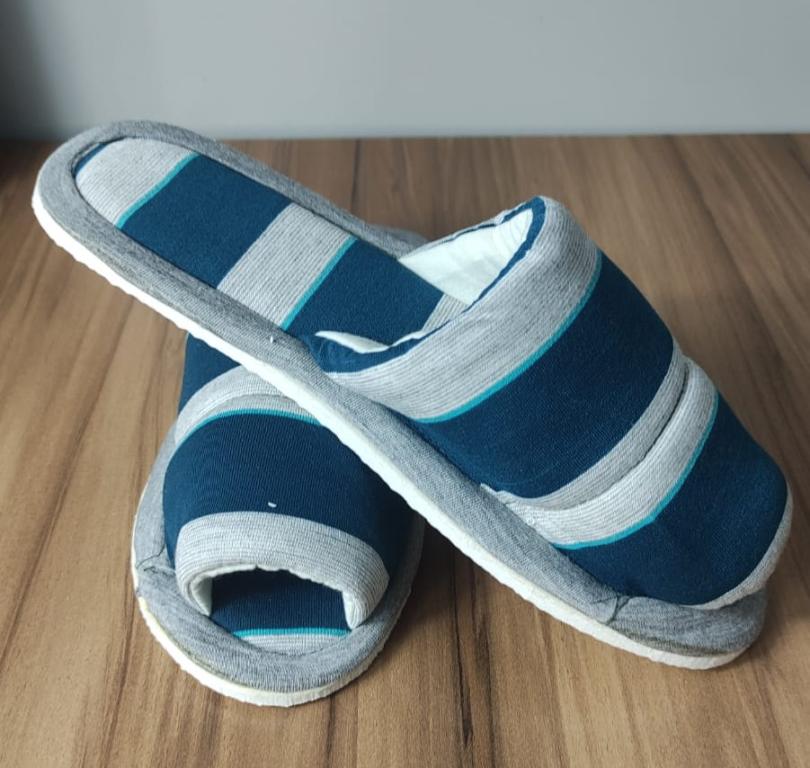 PANTUFA TAMANHO 39/40 - ESTAMPA 013