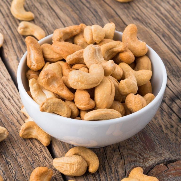 Castanha de caju  W1 T.S/SAL -  KG