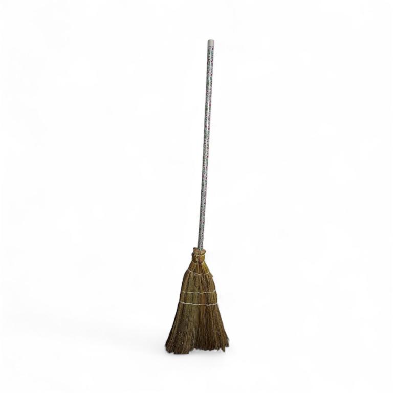 VASSOURA CAIPIRA MEDIA LM