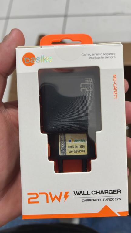 E39- FONTE BASIKE WALL CHARGER QUICK CHARGE TURBO 27W COM 1 USB E 1 MD-CAR271 FONTE