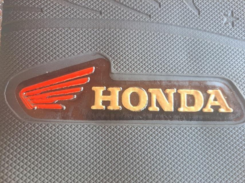 capa banco  personalizada titan todas