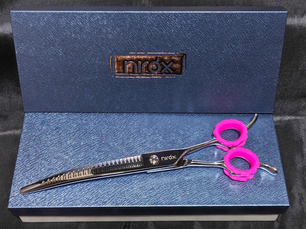 TESOURA TUBARAO CURVA ESSENCIAL 440C 7.5'' - NIROX