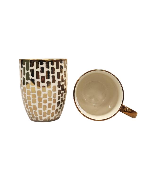 A Caneca de Porcelana Estampada Douradas STR007, Caixa c/72 UN, colocar no carrinho somente múltiplos da caixa.
