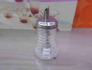 Q Galheteiro de Vidro + Ferro 7.5 x 14 cm 180ml MS922, Caixa c/72 UN, colocar no carrinho somente múltiplos da caixa.
