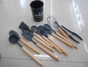 Q Kit Utensílios de Cozinha c/ 12 un Plástico MS754, Pac c/12 kit, colocar no carrinho somente múltiplos do pac.