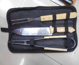 Q Kit Faca+Garfo+Pegador de Churrasco MS1298 Pac c/ 12 UN, Colocar No Carrinho Múltiplos Do Pac.