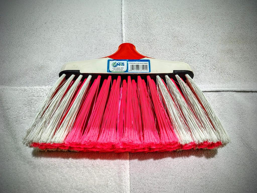VASSOURA PLUS DUAS CORES