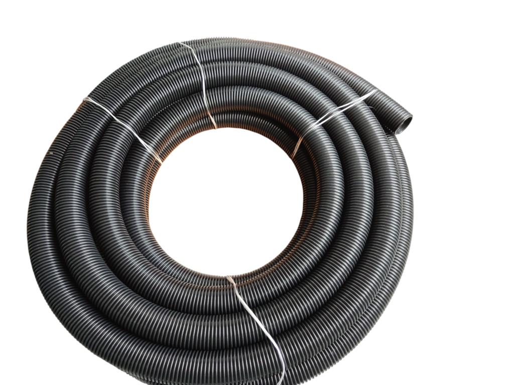 Rolo de mangueira 2 polegadas Flexivel para aspirador Industrial cor preta.  50mm