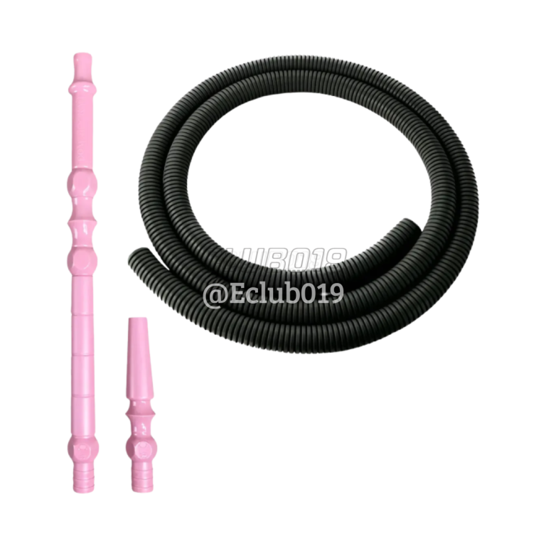 MANGUEIRA PLASTICO PRETO COM PITEIRA ROSA
