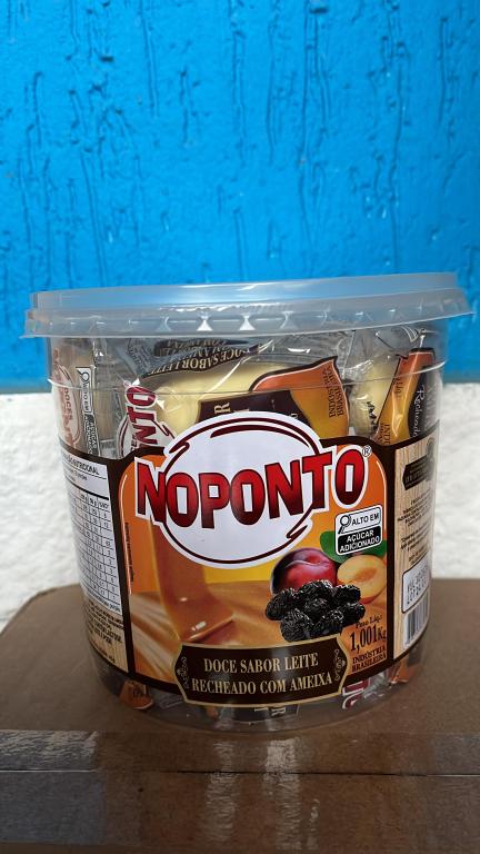 BEIJINHO C/AMEIXA NO PONTO