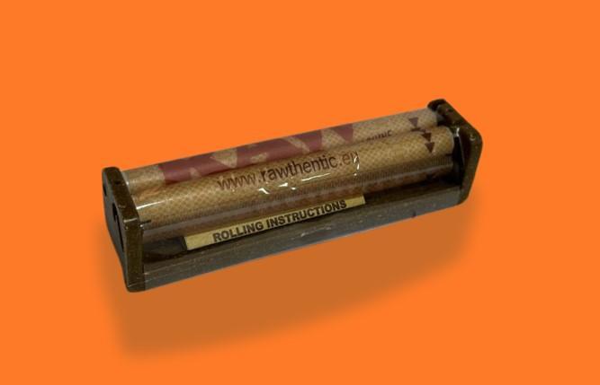 BOLADOR DE PLASTICO RAW HEMP KING SIZE 110MM