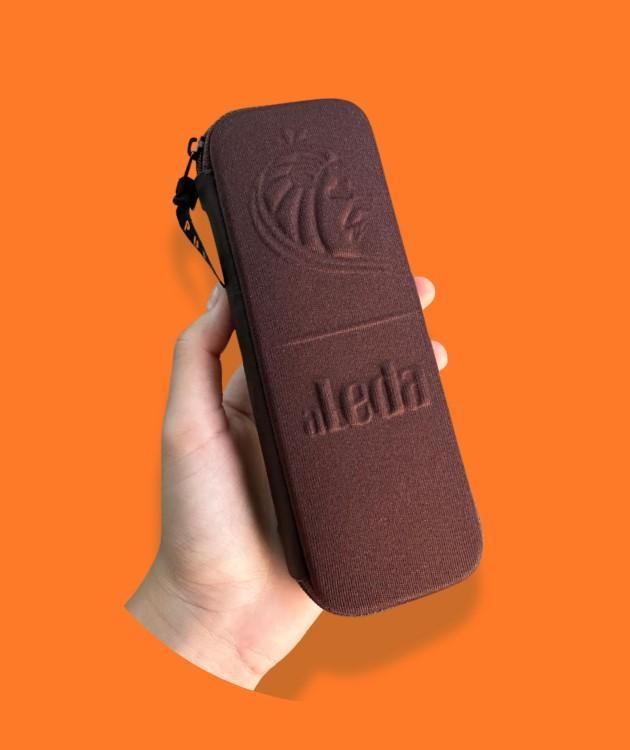 CASE PUFF SLIM MARROM COLLAB ALEDA