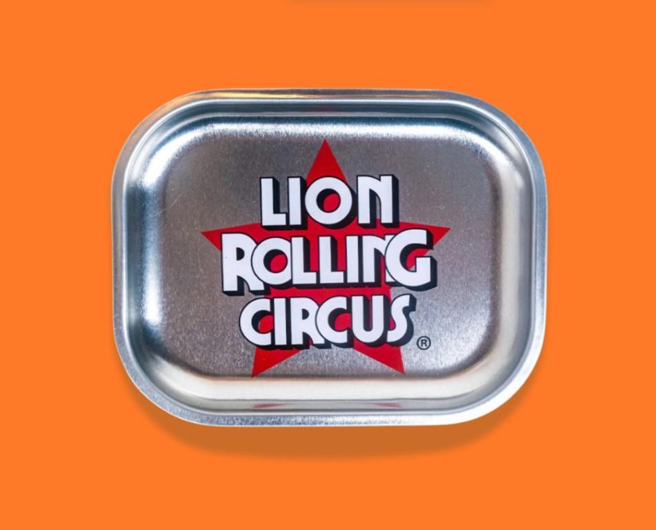 BANDEJA DE METAL LION ROLLING CIRCUS PRATA LOGO PEQUENA