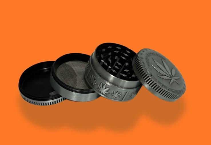 DICHAVADOR DE METAL MOON CUBE FOR CANNABIS 4 PARTES