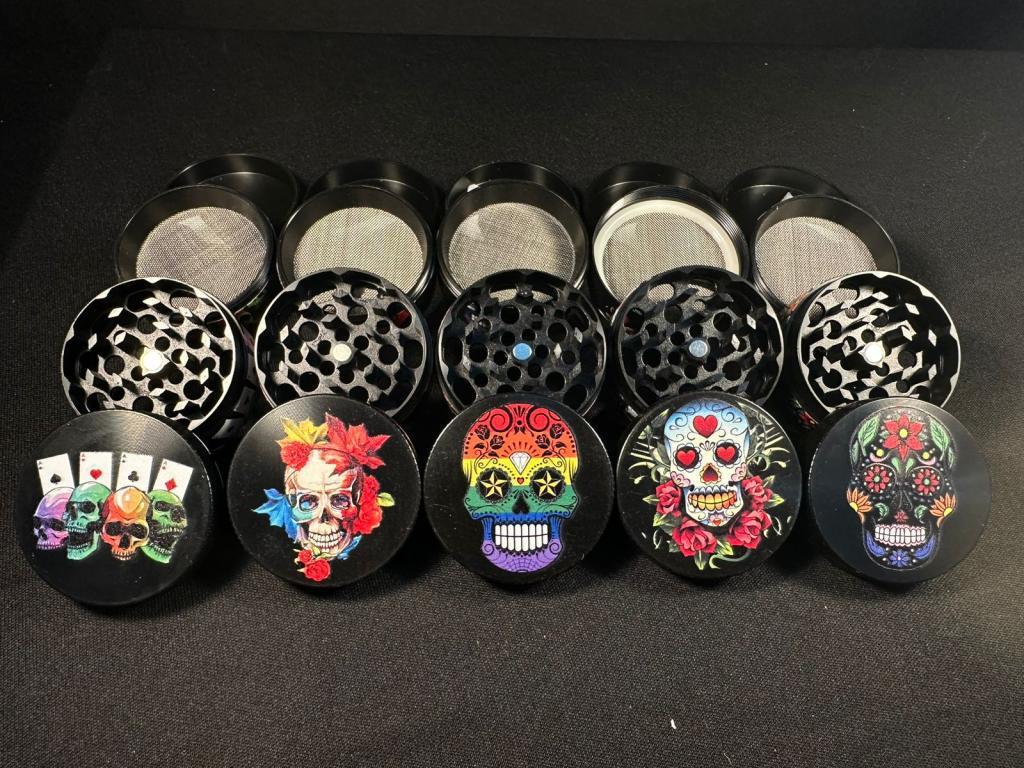 DICHAVADOR DE ZINCO ESTAMPA CAVEIRAS MIX