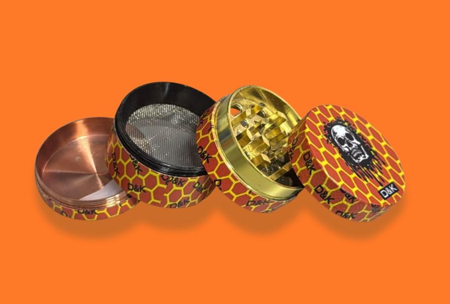 DICHAVADOR DE METAL D & K 4 PARTES