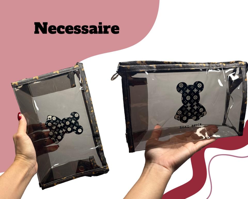 NECESSAIRE TRANSPARENTE COELHO