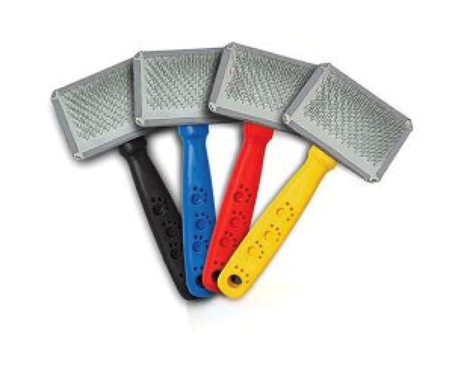 ESCOVA RASQUEADEIRA CABO PLASTICO PATINHAS N3