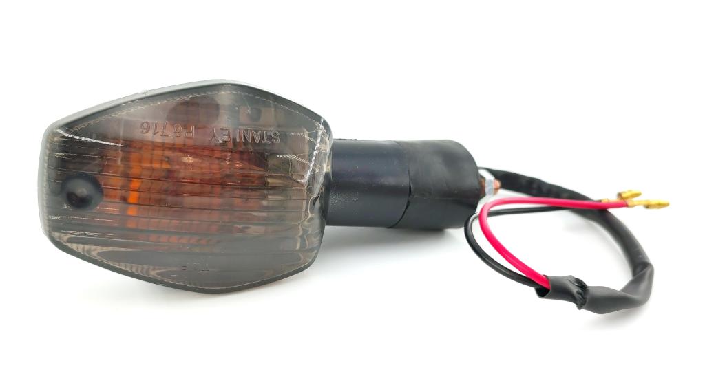 PISCA CBR 600 HORNET 06-08 TRASEIRO ESQUERO e DIANTEIRO DIREITO EMBUS