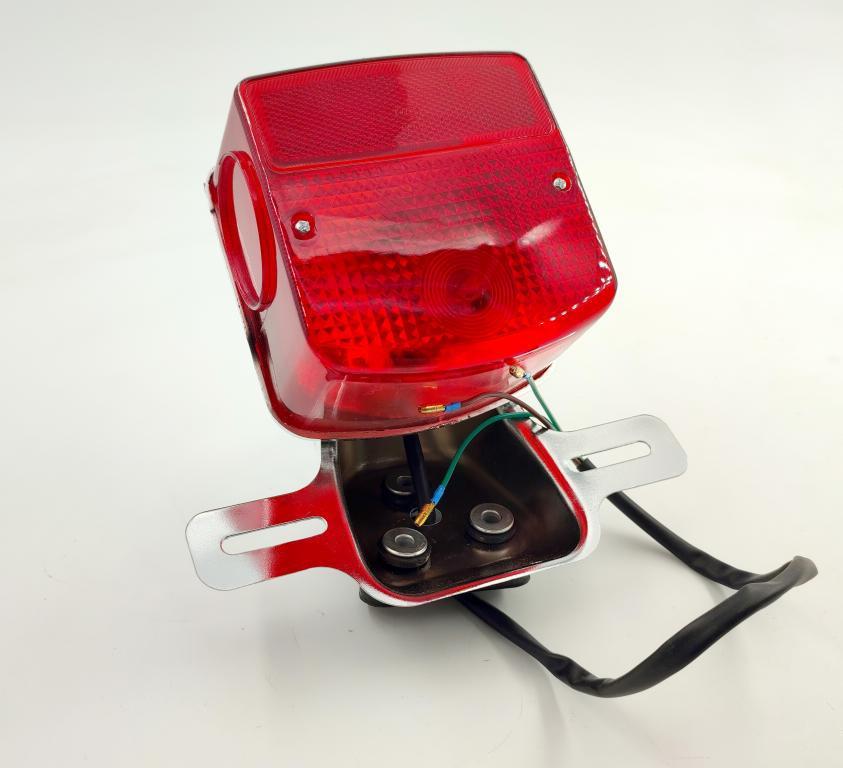 LANTERNA TRASEIRA INTRUDER 125-250 2002-2011 COM C HICOTE EMBUS