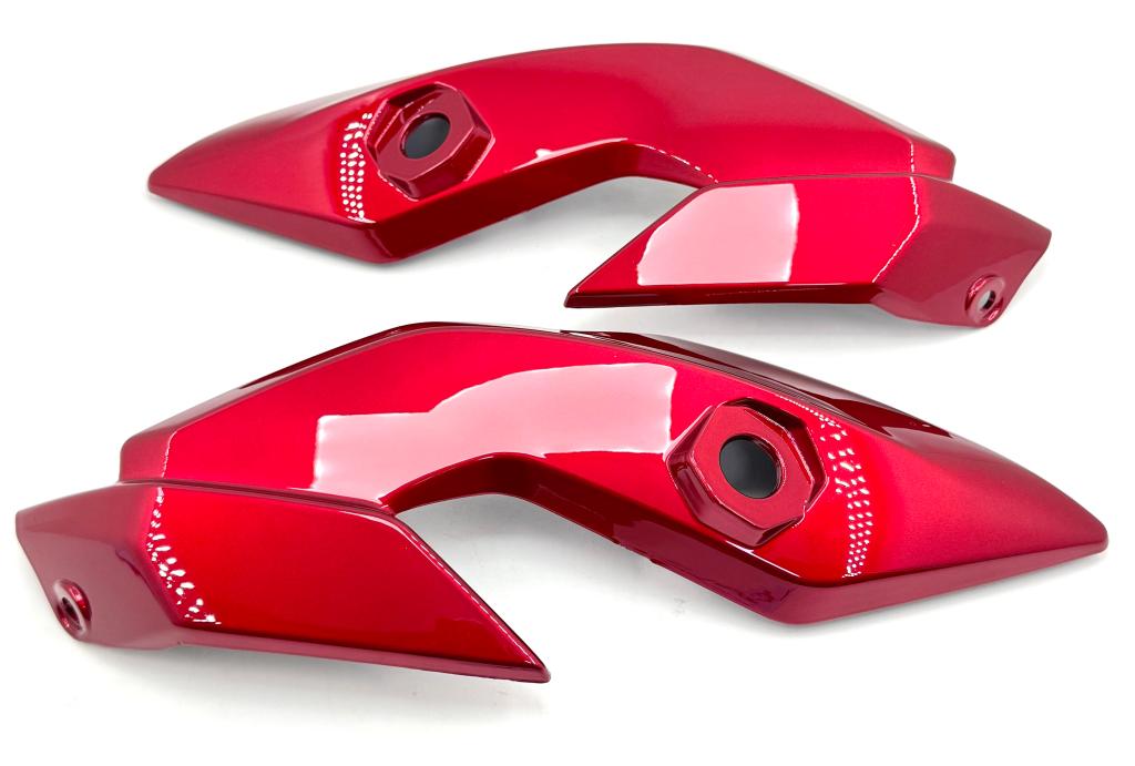 CARENAGEM LATERAL (BANANINHA) SUZUKI HAOJUE DK 160 2025-2026 VERMELHO EMBUS NOVIDADE