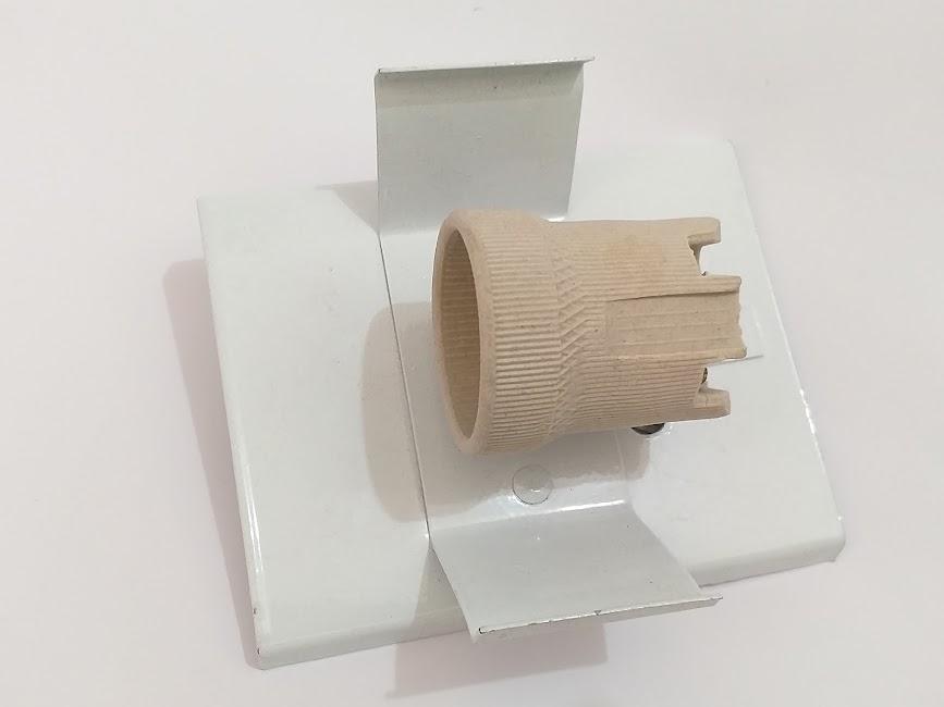 Suporte com bocal de porcelana