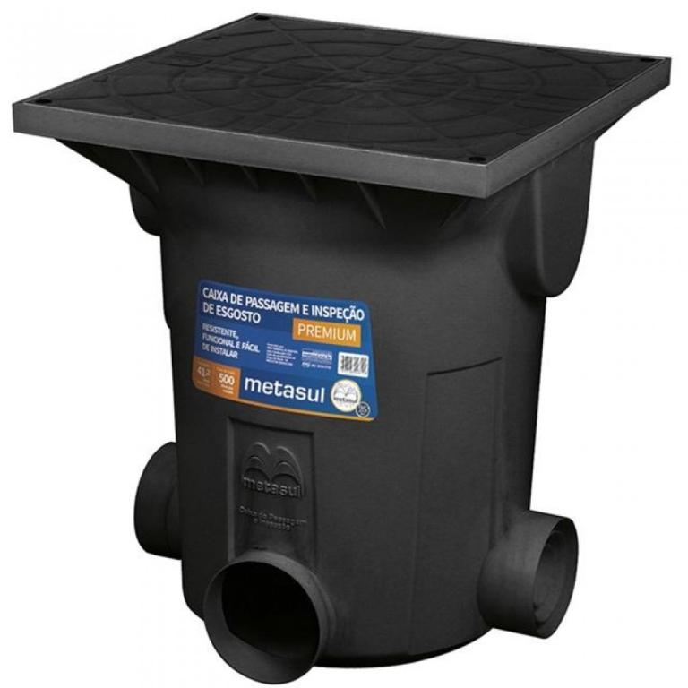 Caixa de inspeção passagem esgoto