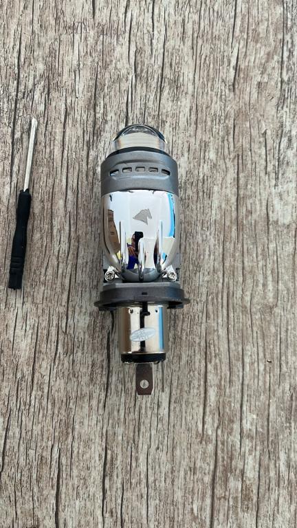 LAMPADA BIODO LED H4 35W C/RESFRIAMENTO