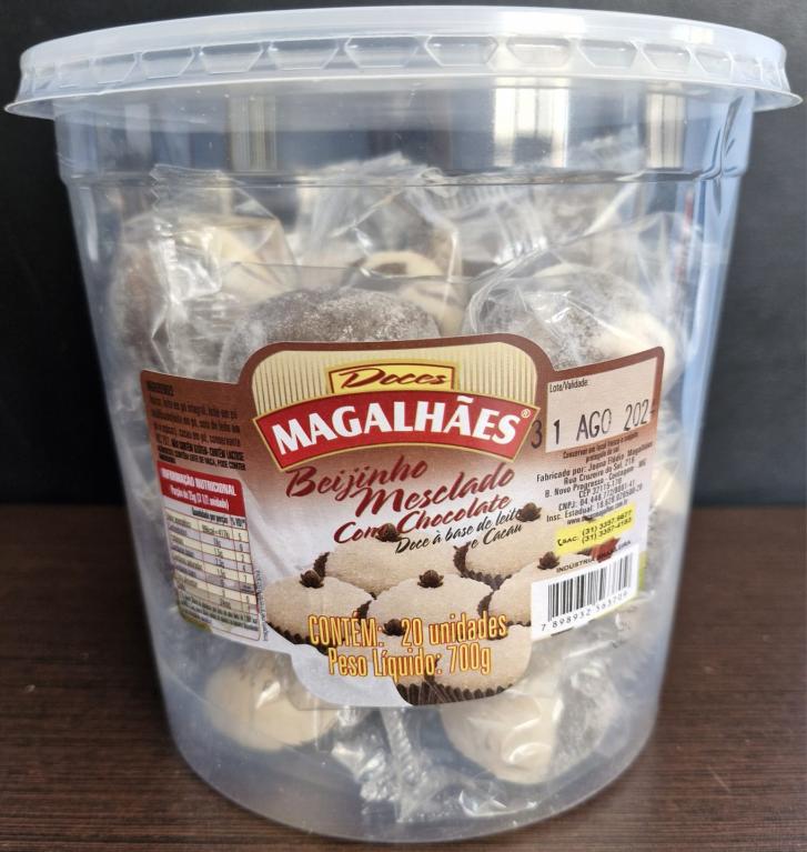 DOCE BEIJINHO MESCLADO DE CHOCOLATE 1X20X35G - MAGALHAES