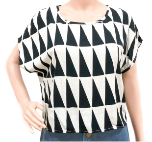 M - Blusa Fem. Cropped Geométrica Ref: SFO20066 Pac c/36 UN Diversas Cores.