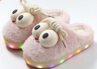 P - Pantufa Infantil com LED Ref: SF-6 Pac c/ 30 UN Diversas Cores.