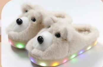P - Pantufa Infantil com LED Ref: SF-29 Pac c/ 30 UN Diversas Cores.