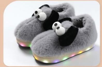 P - Pantufa Infantil com LED Ref: SF-22 Pac c/ 30 UN Diversas Cores.