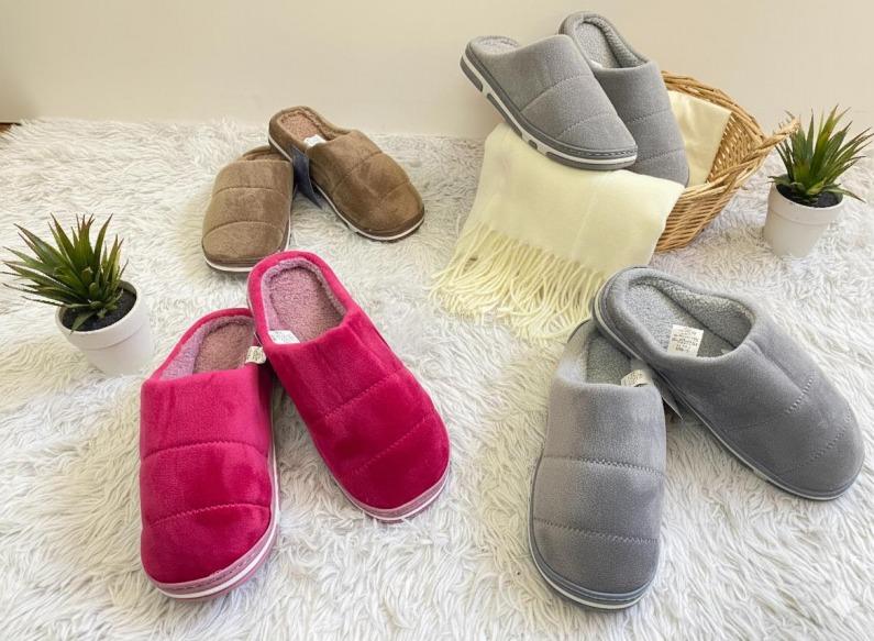 P - Pantufa Fem. Ref: BY-624 Pac c/ 30 UN Diversas Cores.