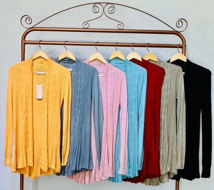 J - Cardigan Fem. Longo Tricot Canelado Ref: M1846 Pac c/ 24 UN Diversas Cores.