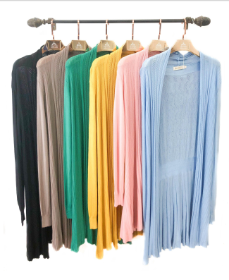 J - Cardigan Fem. Longo Tricot Canelado Ref: AN8022 Pac c/ 24 UN Diversas Cores.